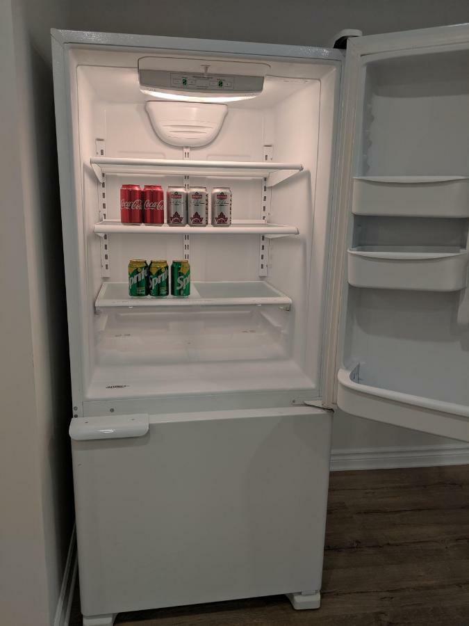 Spacious Basement One Bedroom Apartment, Wifi. Montréal Extérieur photo